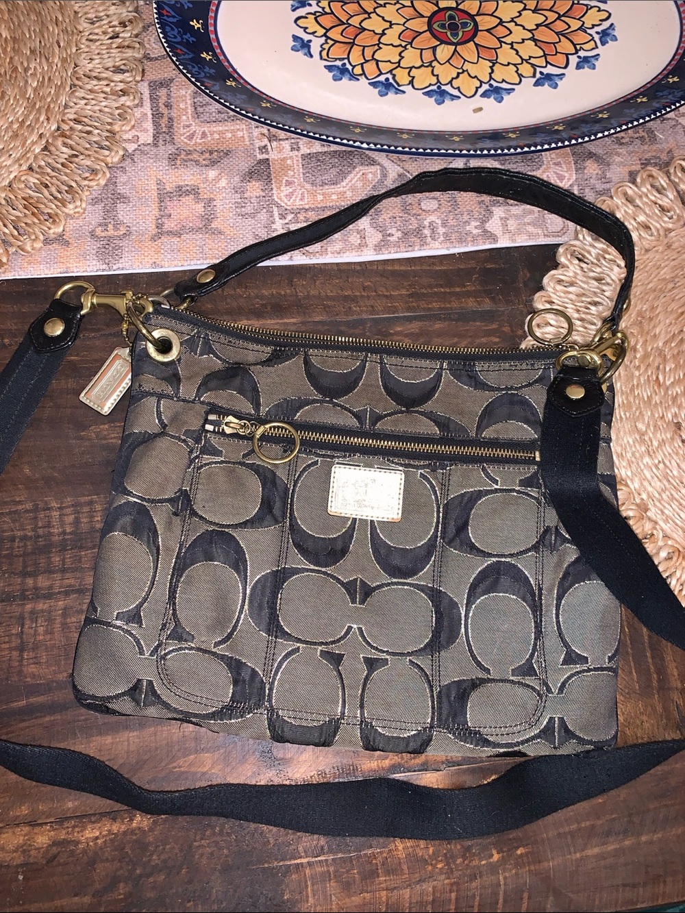 Coach Poppy 2011 Black Signature Crossbody Tote Bag with hangtag